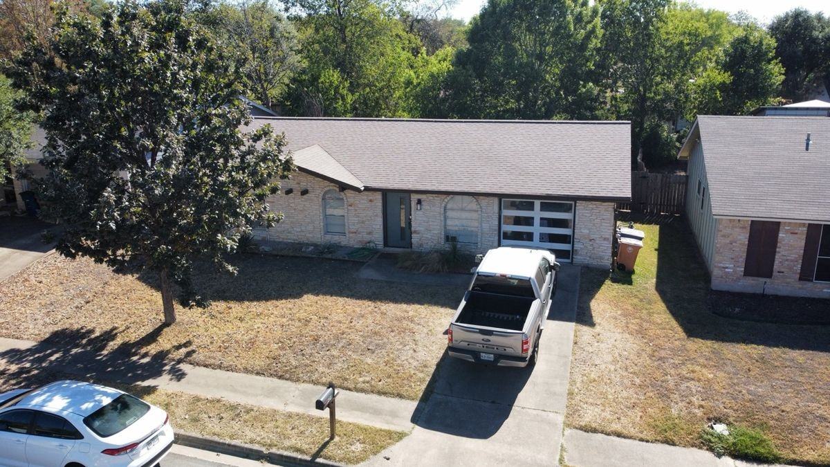 2509 Cockburn Dr - Photo 2 of 28
