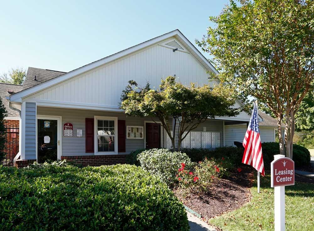 Avon Crossings - Photo 2 of 50