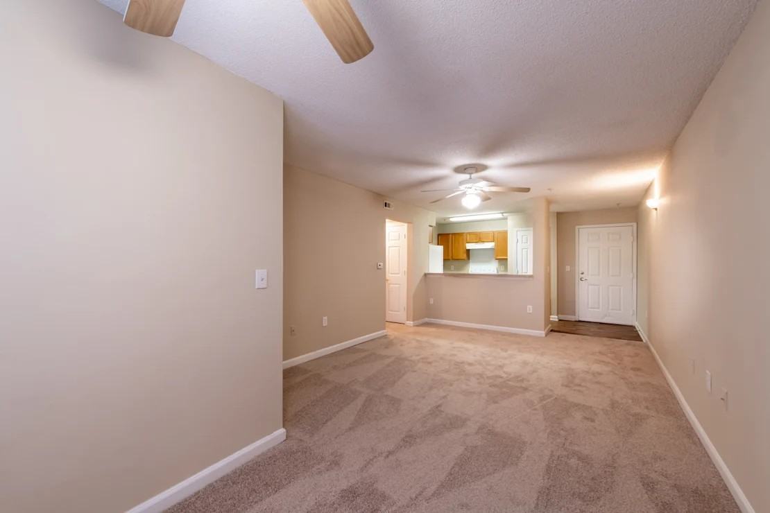 Lakeside Gardens - Photo 5 of 10