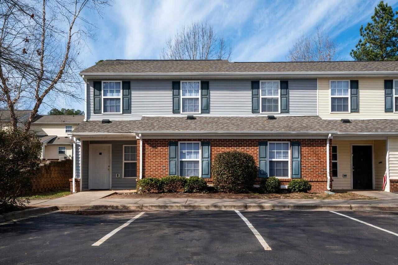 Pendleton Townhomes - Photo 4 of 46