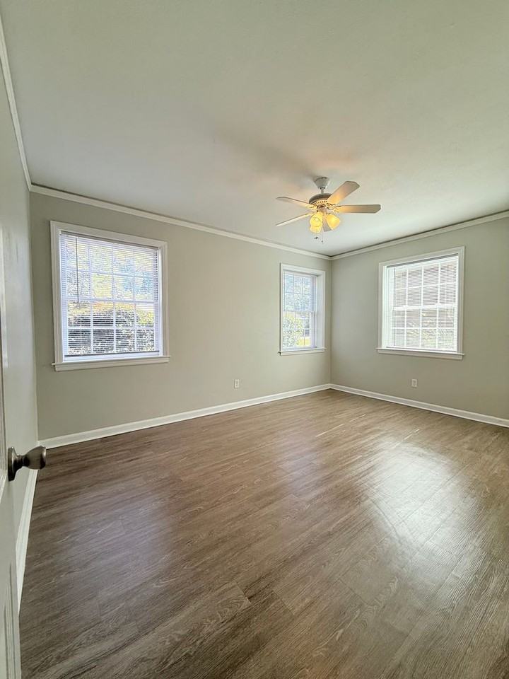 4601 Battey St #1 - Photo 4 of 9