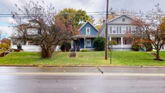 67 1/2 Broadway St - Photo 1 of 1