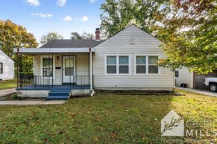 820 N Ridgewood Dr - Photo 1 of 1