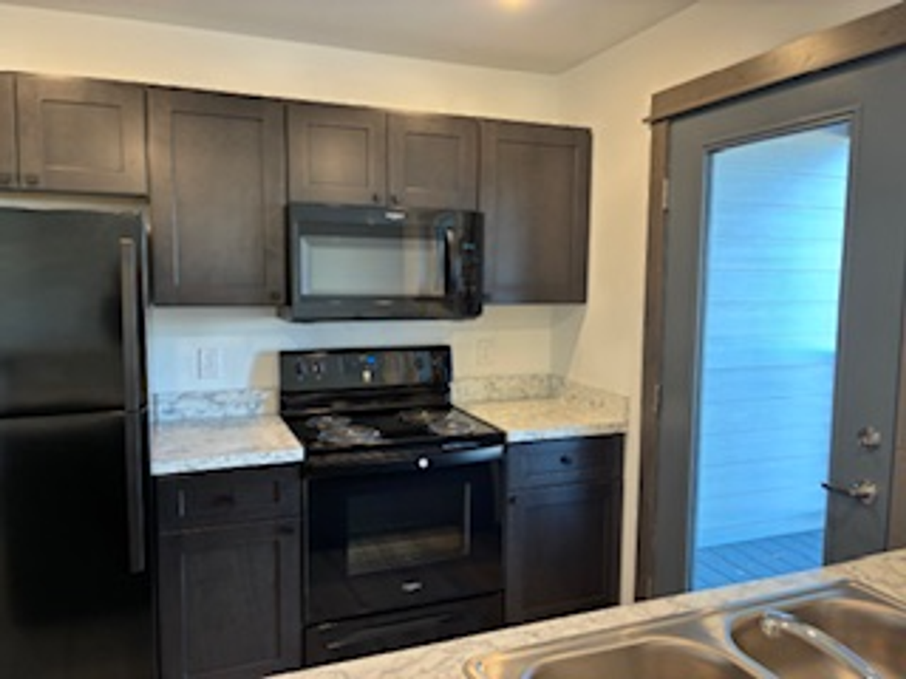 1200 Abigail Lane - Photo 2 of 20