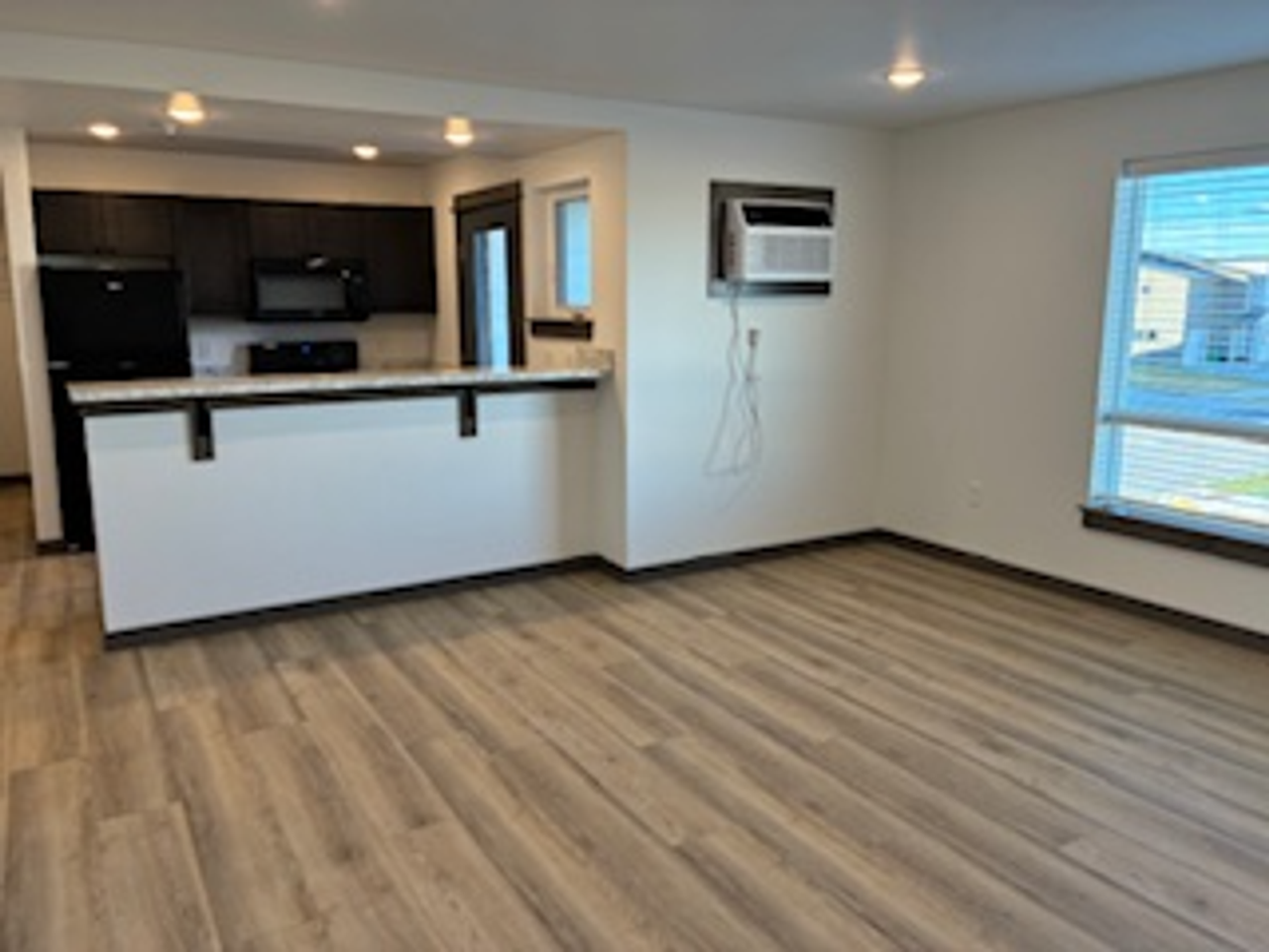 1200 Abigail Lane - Photo 5 of 20