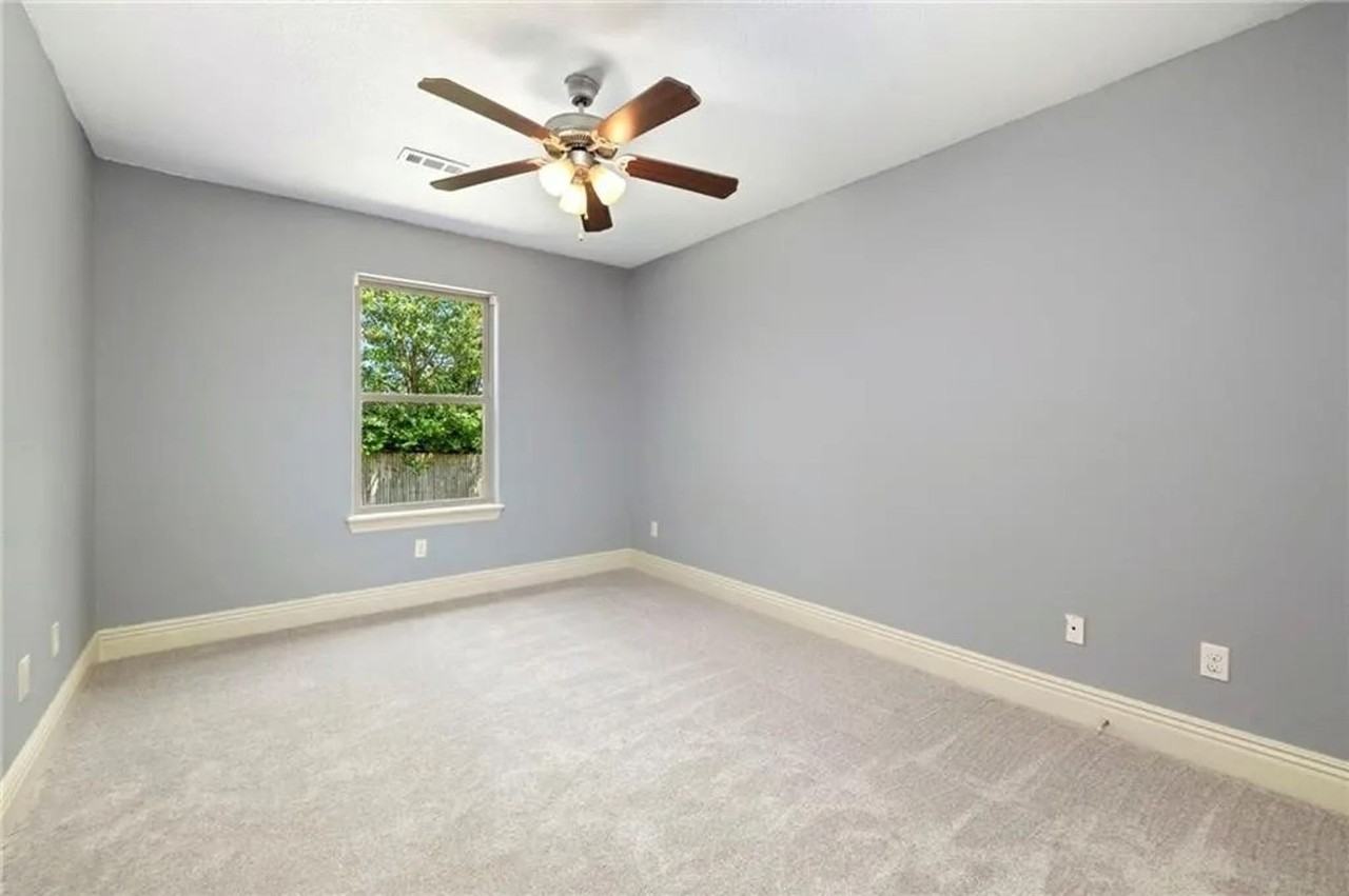 2958 N Cassius Ln - Photo 3 of 10
