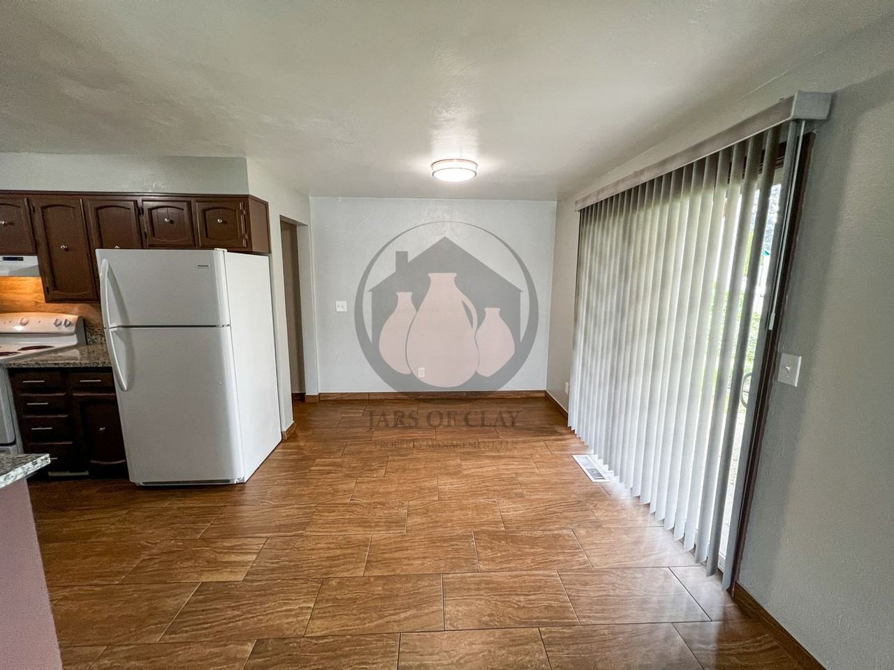 4706 Buffalo Dr Se - Photo 3 of 12