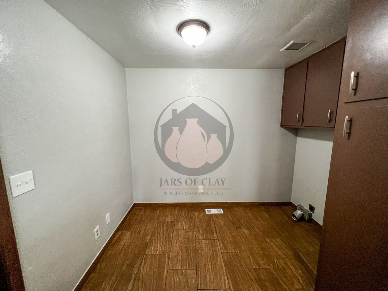 4706 Buffalo Dr Se - Photo 5 of 12