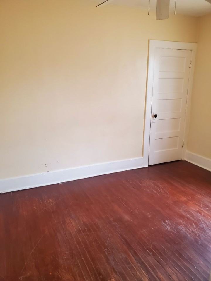 2200 S 13th St - Photo 7 of 9