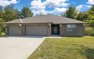 featured image of 662 S Long Dr