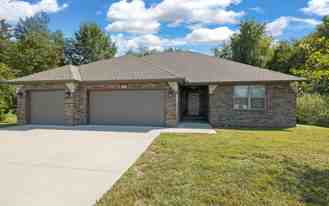 662 S Long Dr - Photo 1 of 1