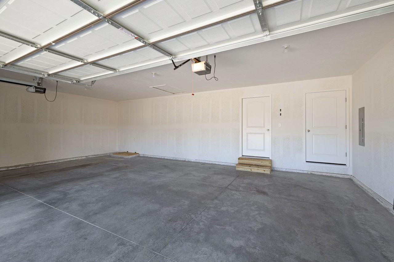 662 S Long Dr - Photo 3 of 21