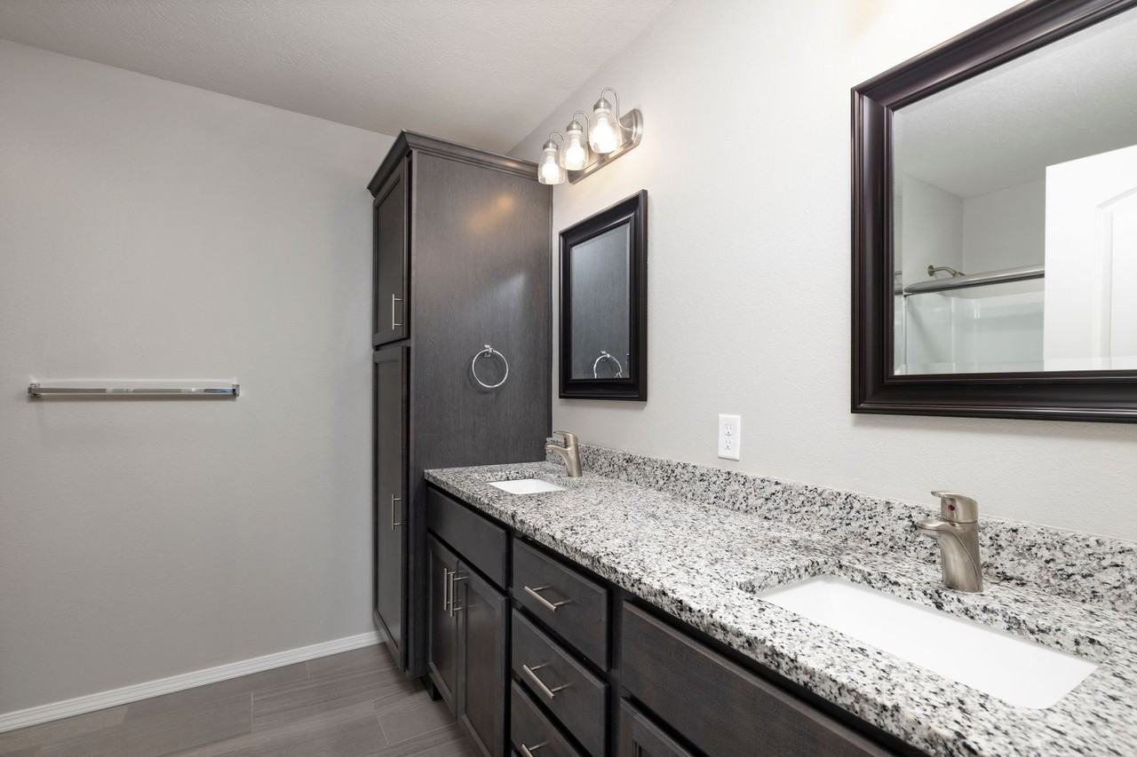 662 S Long Dr - Photo 6 of 21