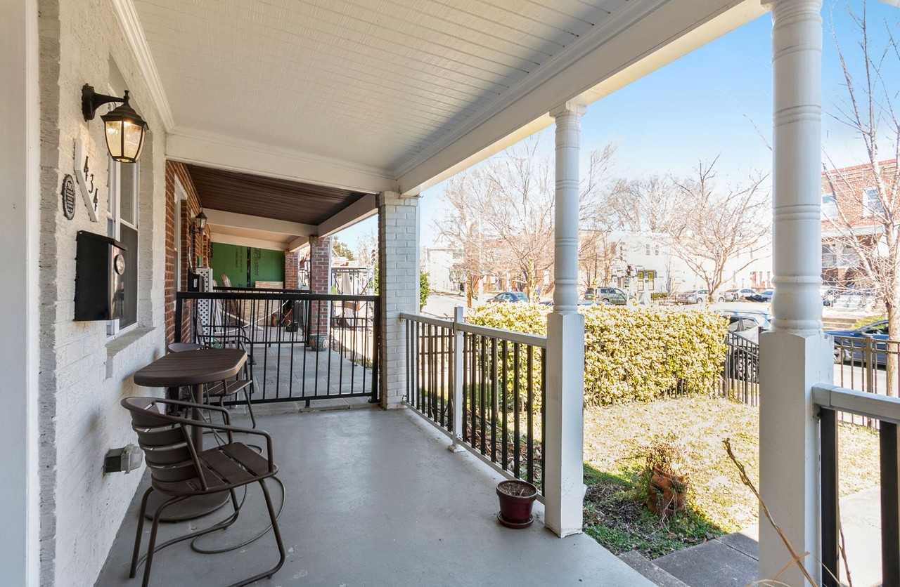 434 19th St Ne - Photo 3 of 27