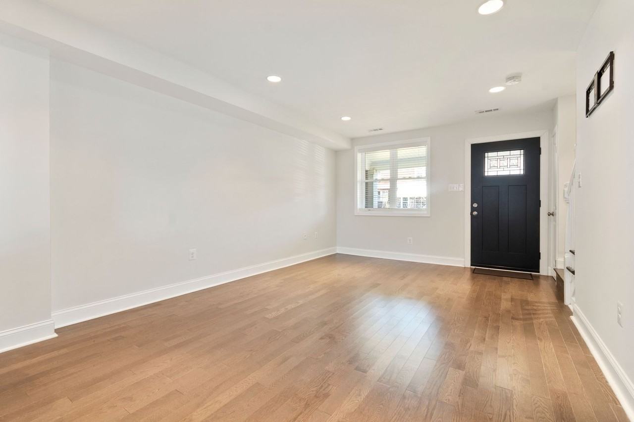 434 19th St Ne - Photo 7 of 27