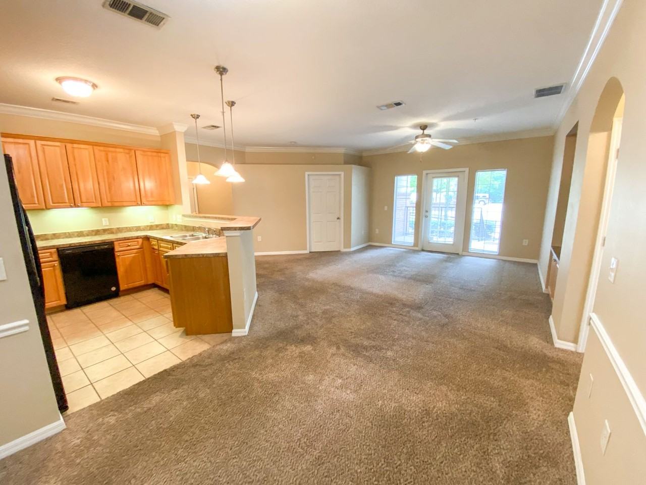 1245 Sw 9th Rd #102 - Photo 4 of 18