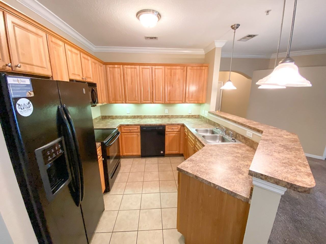 1245 Sw 9th Rd #102 - Photo 5 of 18