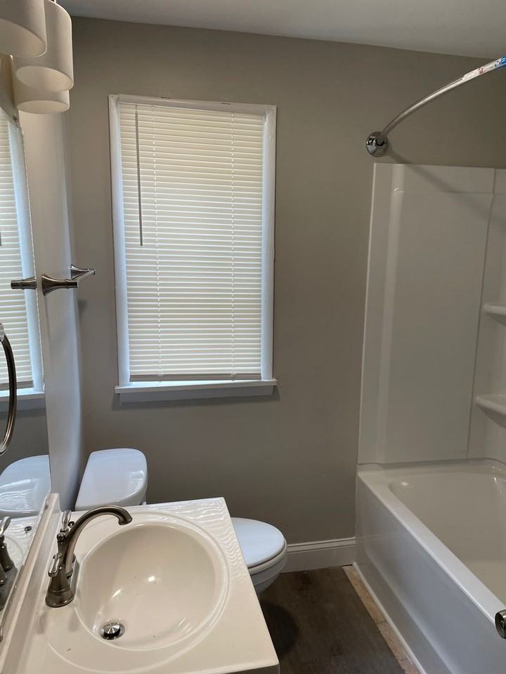 1664 E Twenty-Second St - Photo 3 of 13