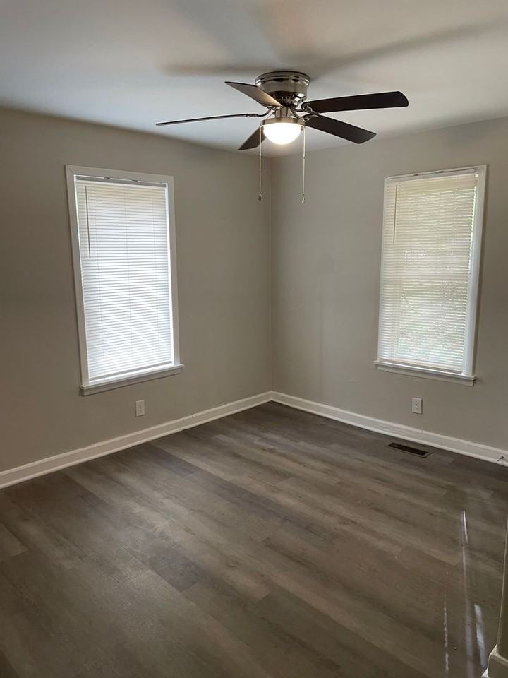 1664 E Twenty-Second St - Photo 4 of 13