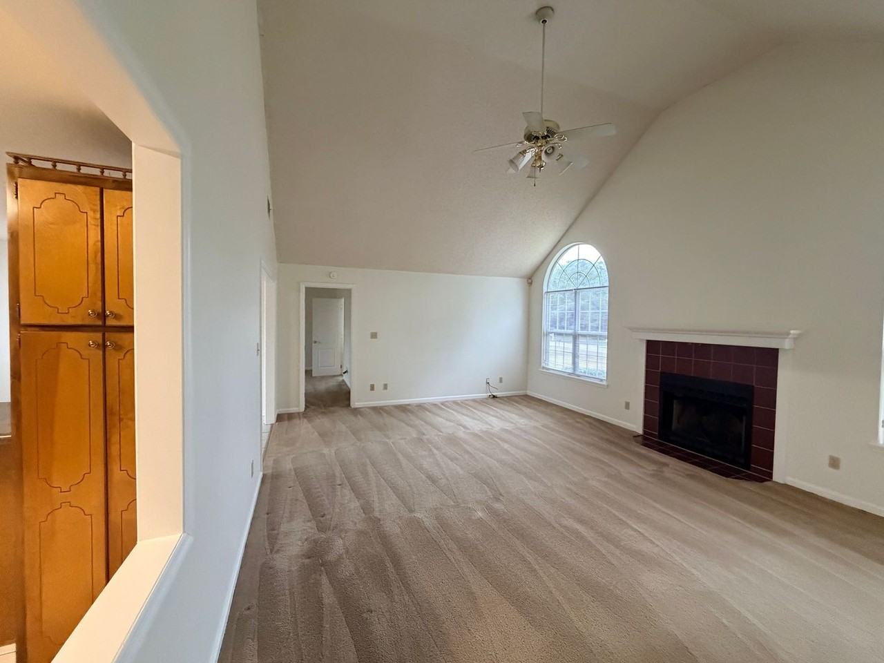 4109 Northlake Dr - Photo 3 of 25