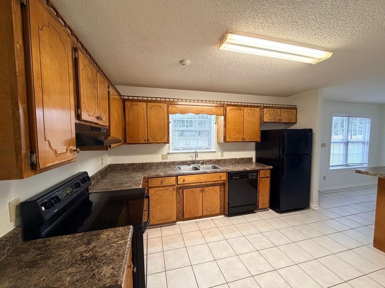 4109 Northlake Dr - Photo 5 of 25