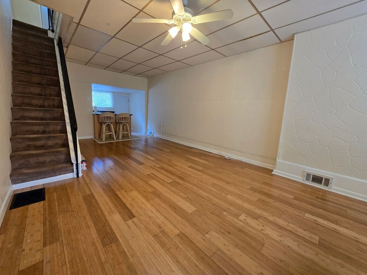 1729 North Dover Street - Photo 4 of 29