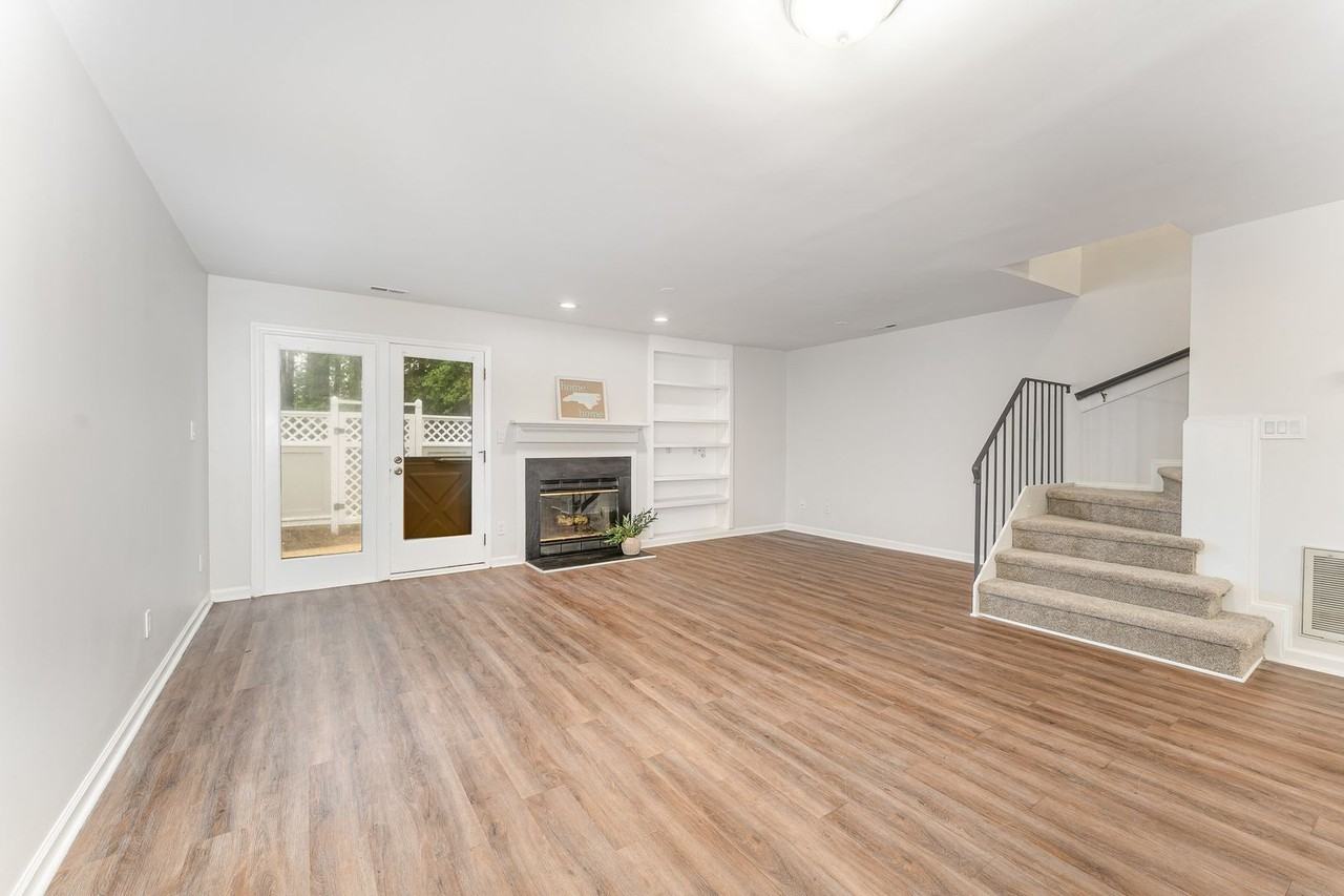 113 Spring Cove Dr - Photo 4 of 21