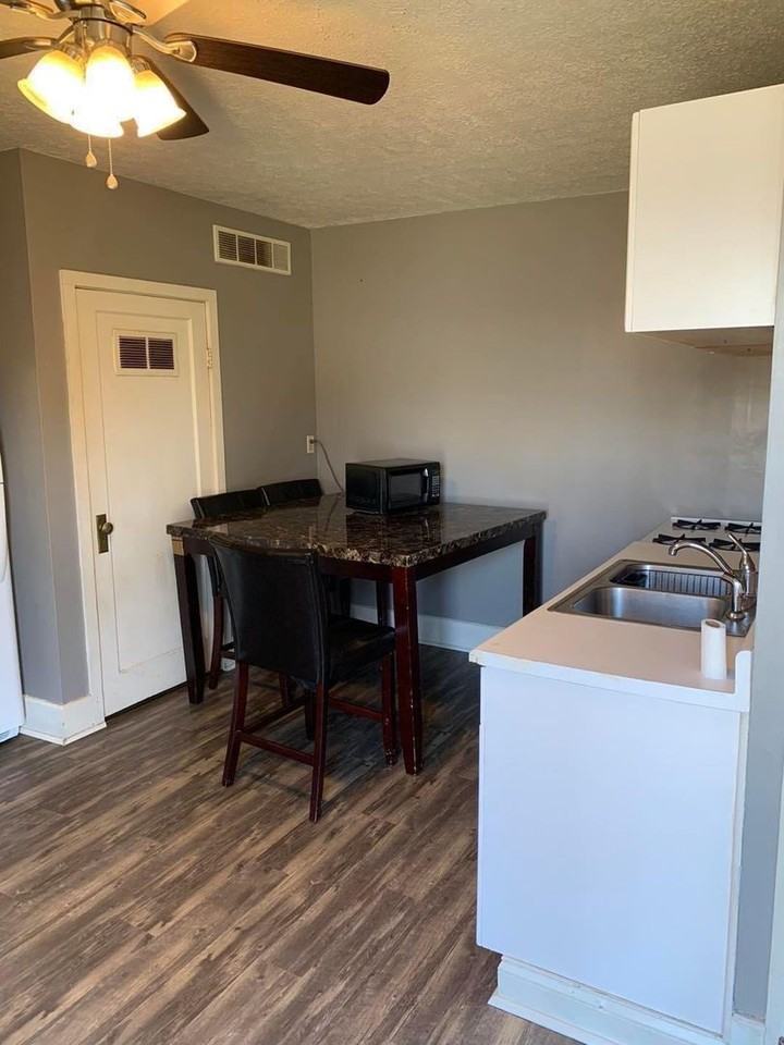 918 918 W. Louisiana Street & 920 W. Louisiana Street - Photo 7 of 10