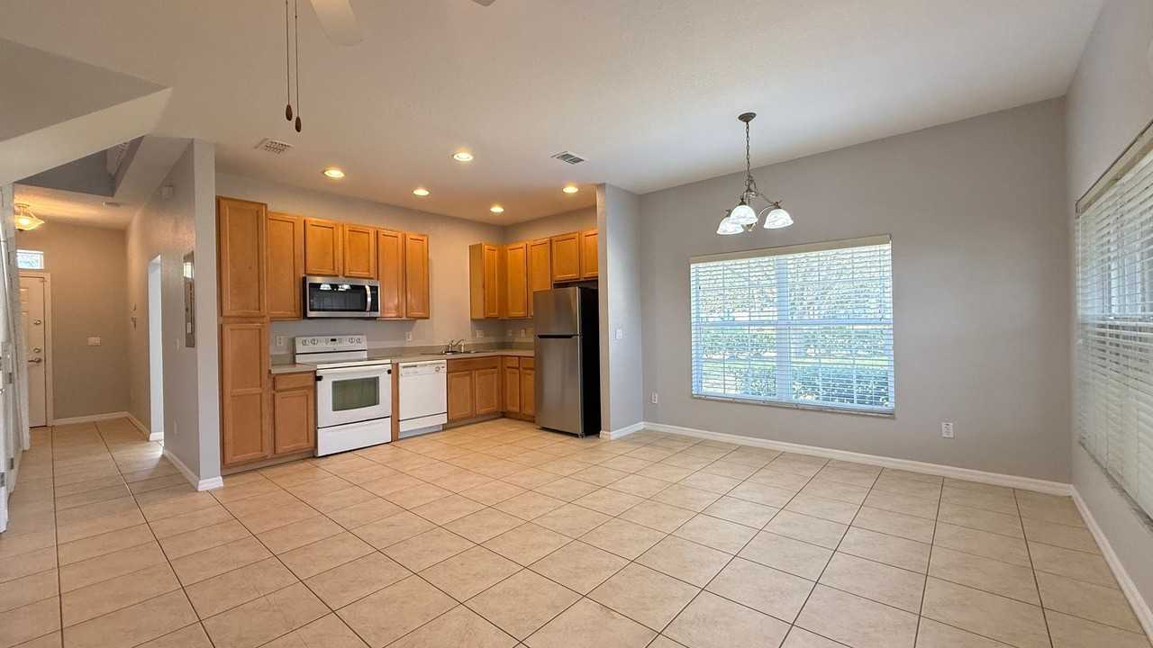 2481 Caravelle Circle - Photo 5 of 40