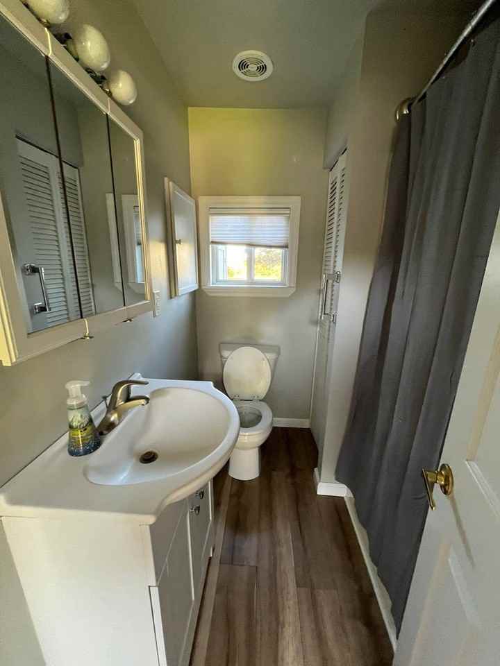 568 Middle Road - Photo 5 of 5