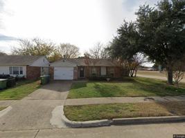 featured image of 5201 Marks Cir