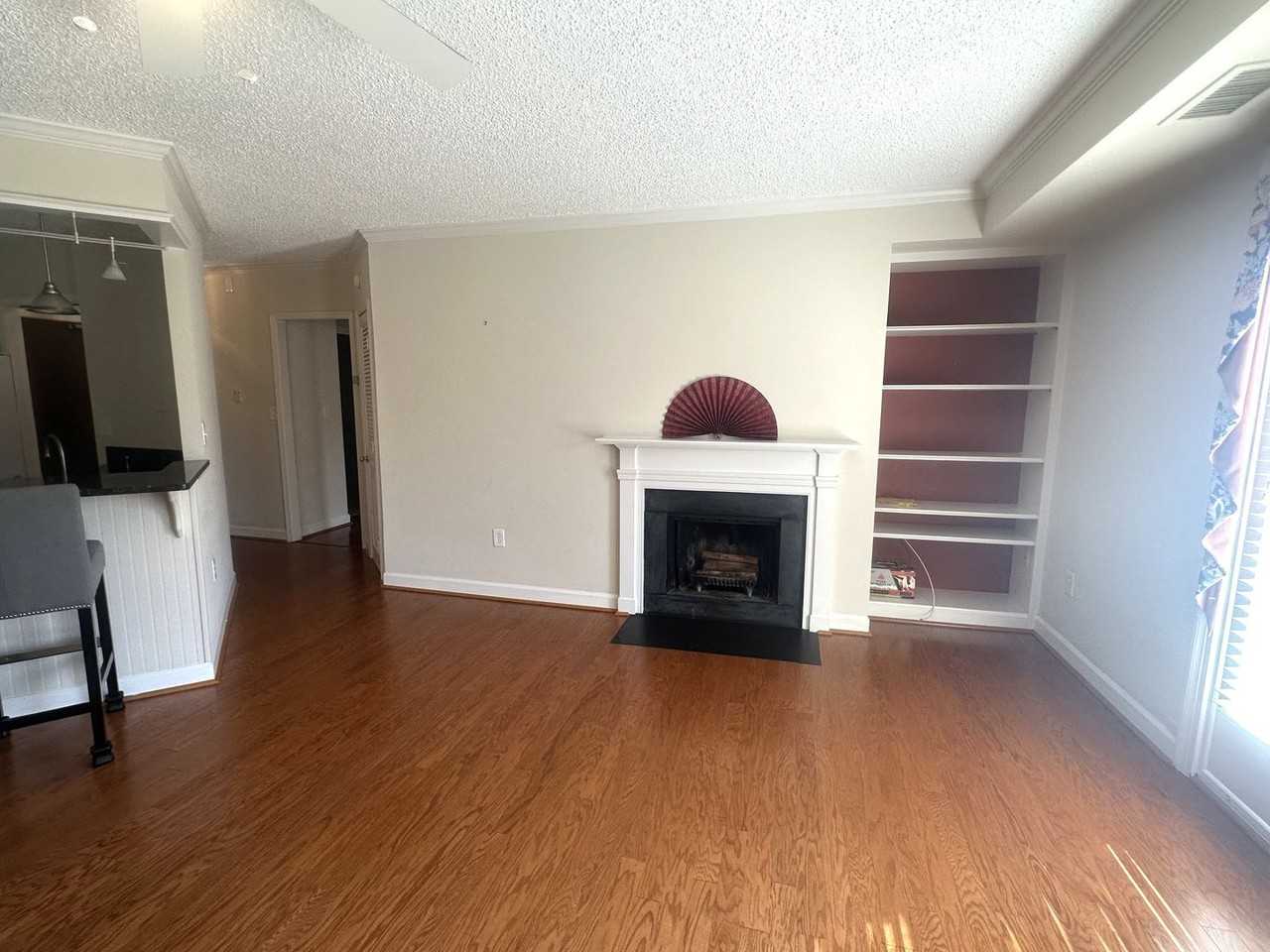 801 S Pitt St #226 - Photo 7 of 18