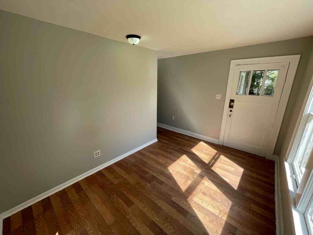 2630 Lindholm St - Photo 7 of 11