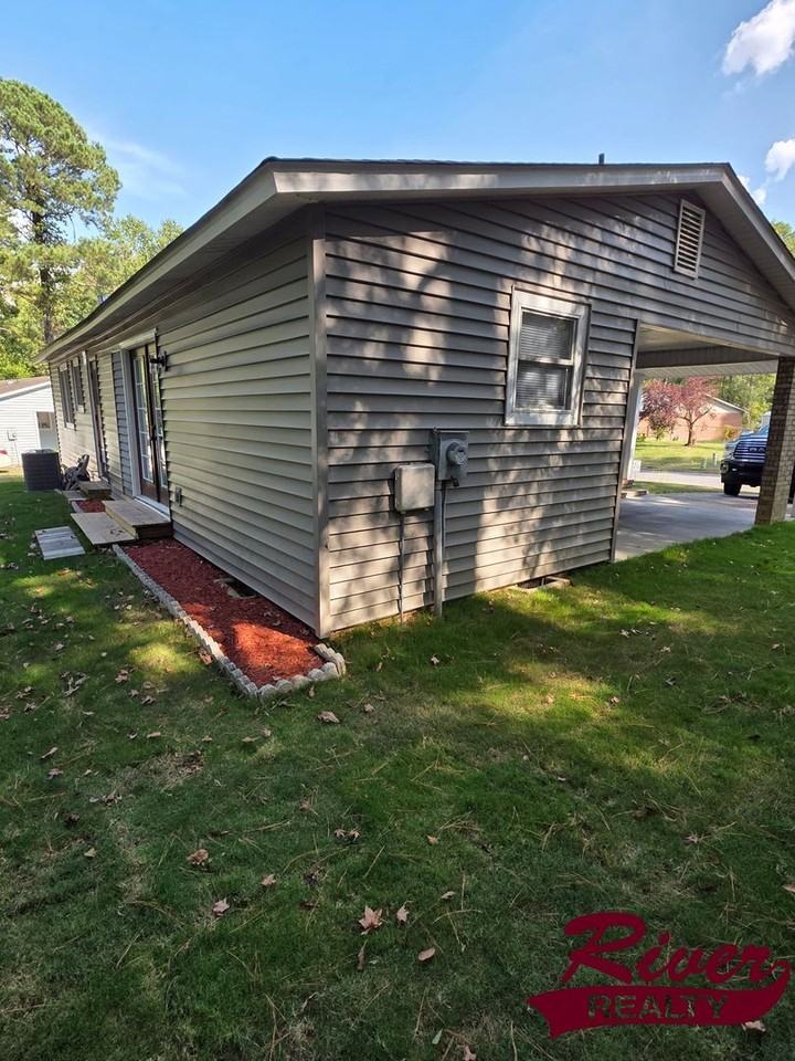 3511 Edgeworth Dr - Photo 2 of 13