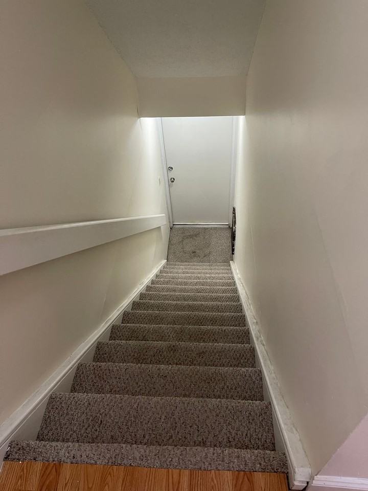 148 N Beacon St - Photo 4 of 13