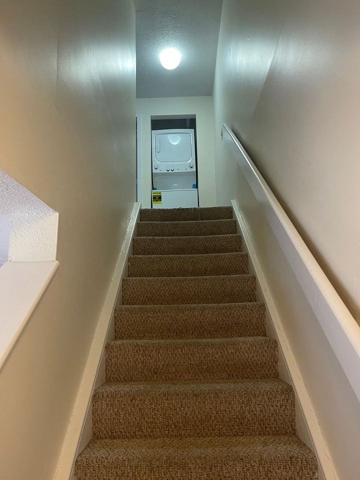 148 N Beacon St - Photo 7 of 13