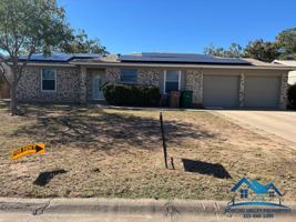 featured image of 1932 Glenwood Dr