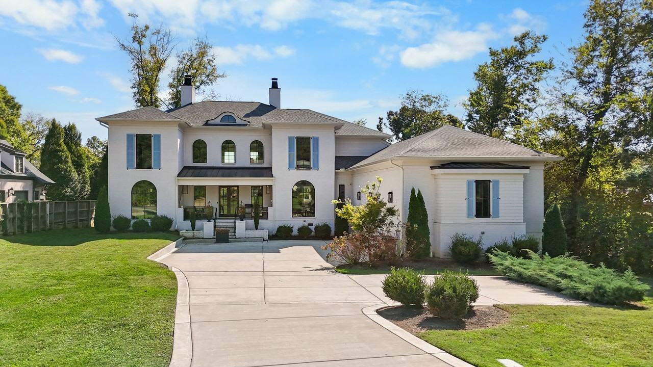 3311 Skyline Drive - Photo 3 of 45