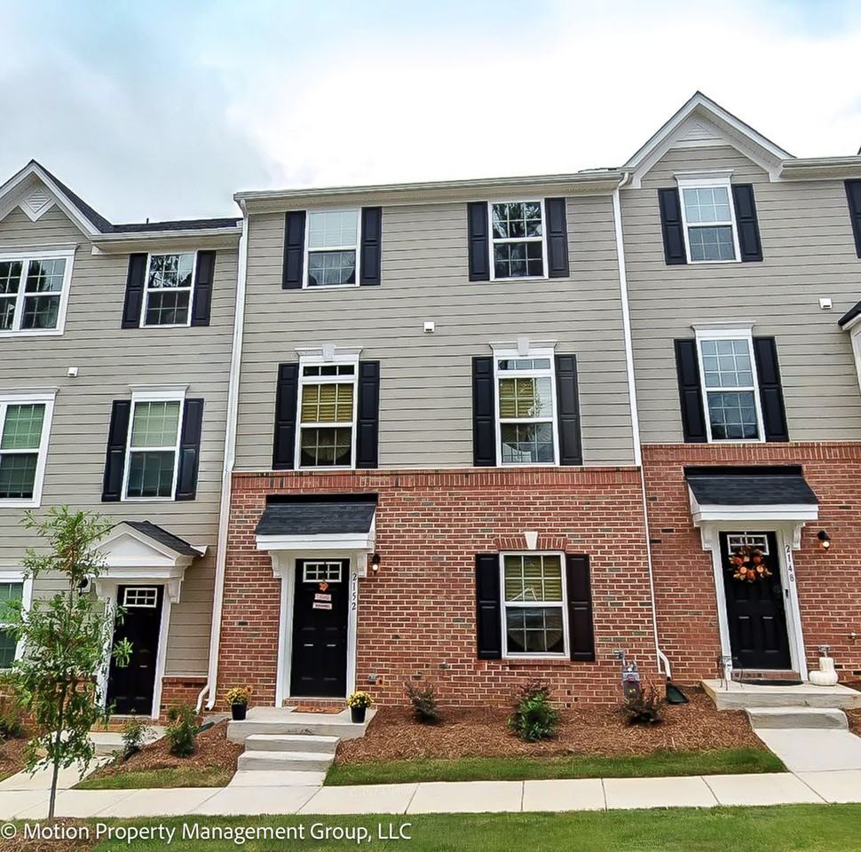 2152 Tupelo Grove Ln