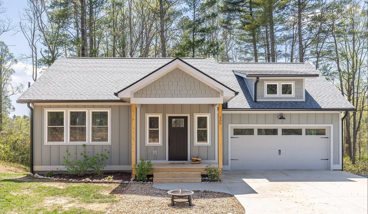 209 Fall Leaves Dr - Photo 2 of 30