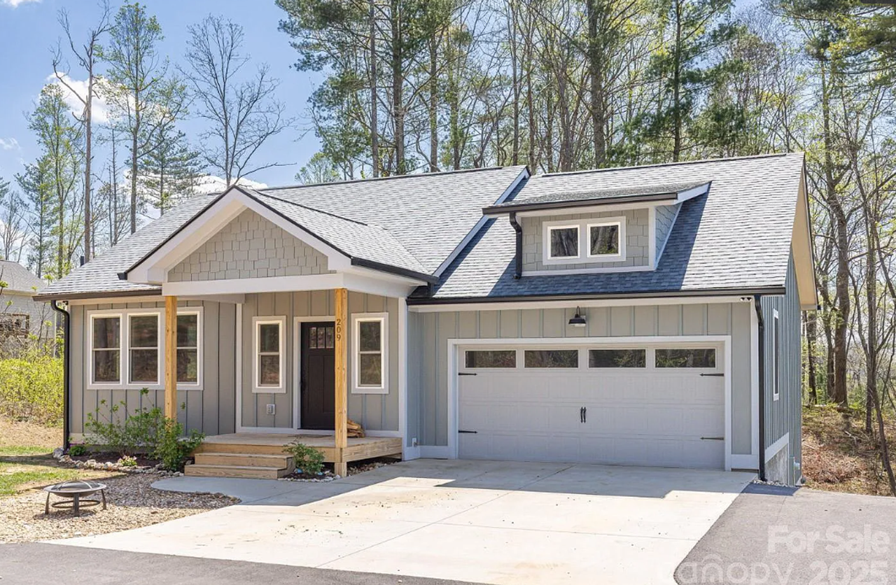 209 Fall Leaves Dr - Photo 3 of 30