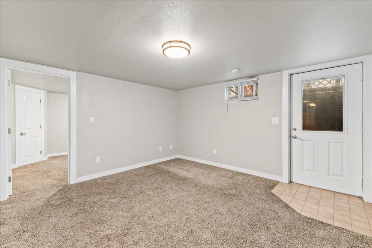 3009 1/2 W Overland Rd - Photo 6 of 20