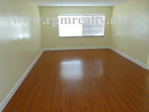 658 Cortez Cir - Photo 3 of 10