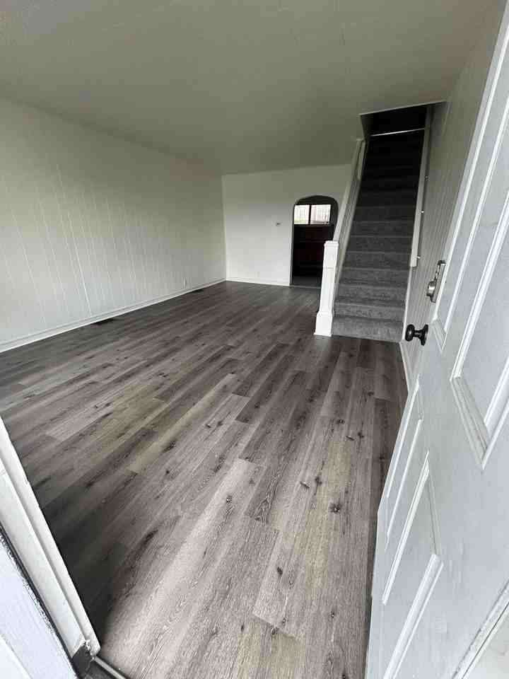 932 Sullivan Street - Photo 2 of 11