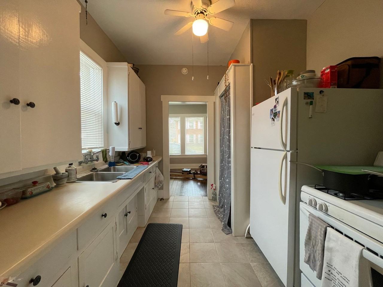 407 East Pease Street - Photo 7 of 14