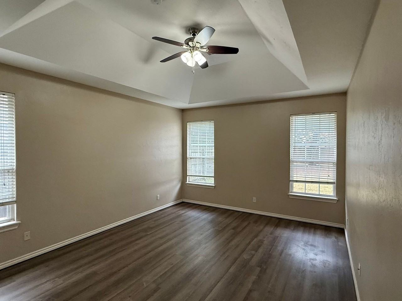 17105 Granite Pl - Photo 2 of 19
