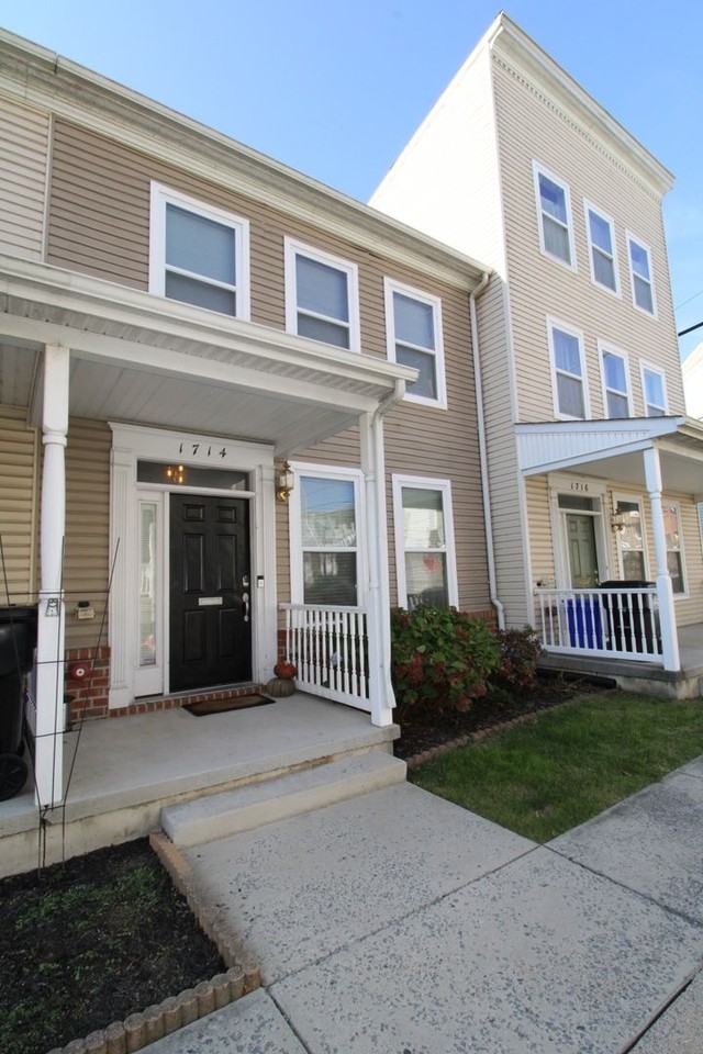 1714 Fulton St - Photo 3 of 25