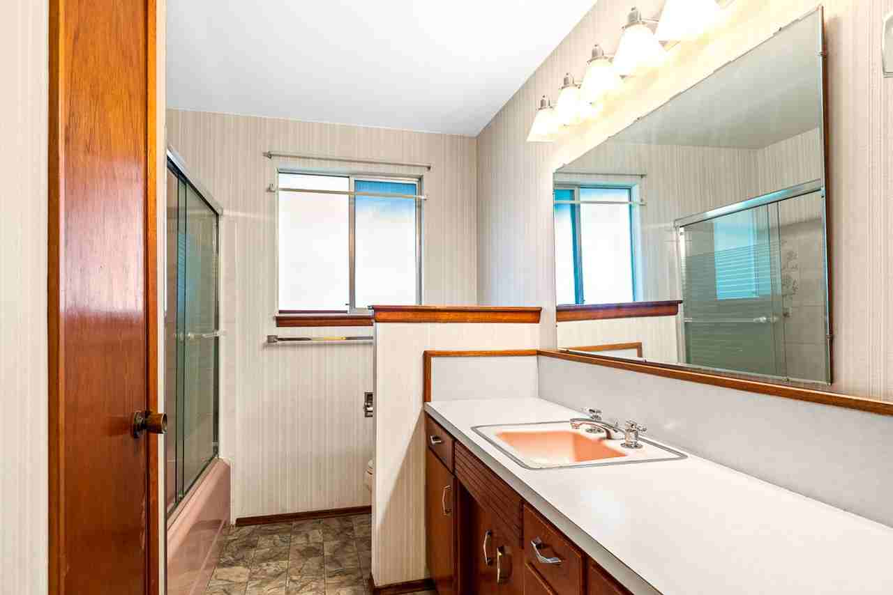 1006 N 36th St - Photo 7 of 22