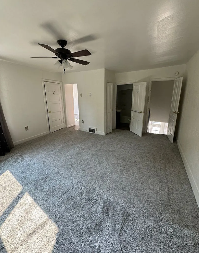 65 E Penn St - Photo 6 of 12