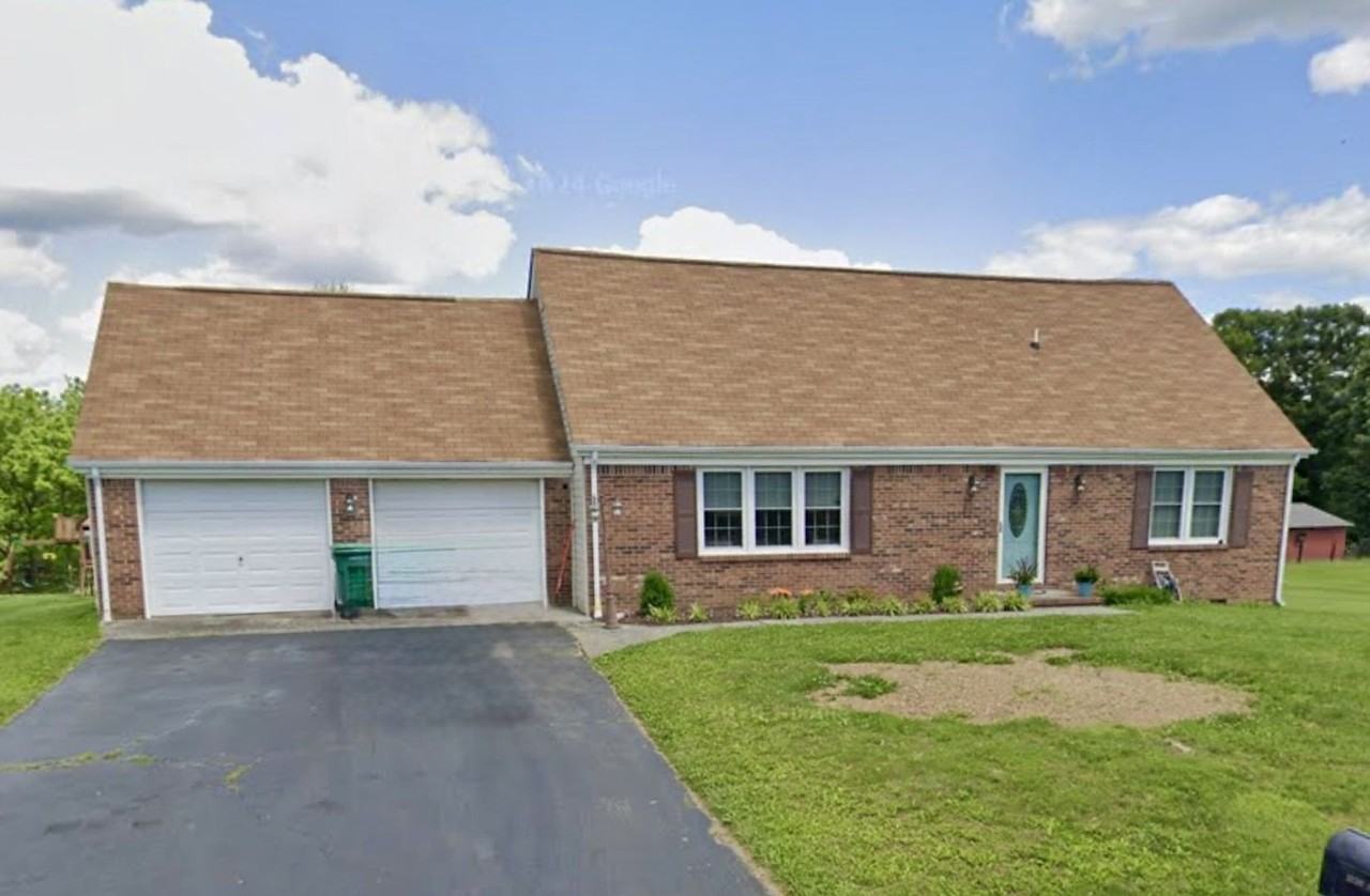 23287 Pioneer Drive - Photo 2 of 11